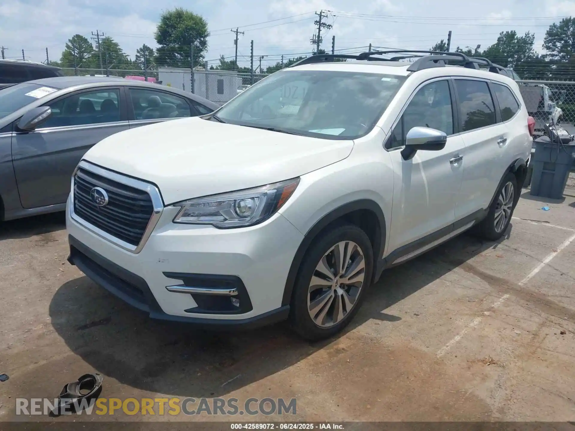 2 Photograph of a damaged car 4S4WMARD5M3446882 SUBARU ASCENT 2021