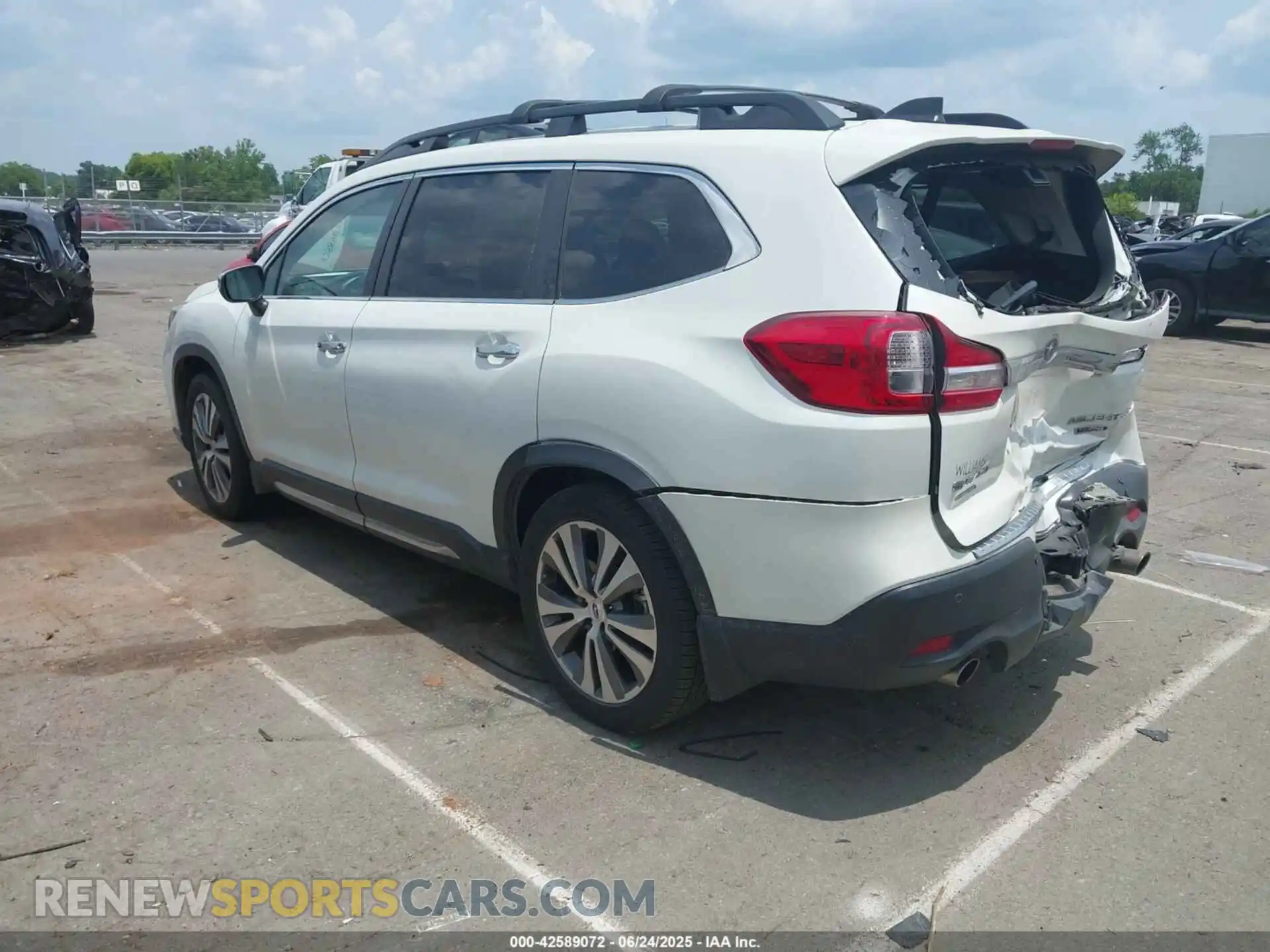 3 Photograph of a damaged car 4S4WMARD5M3446882 SUBARU ASCENT 2021