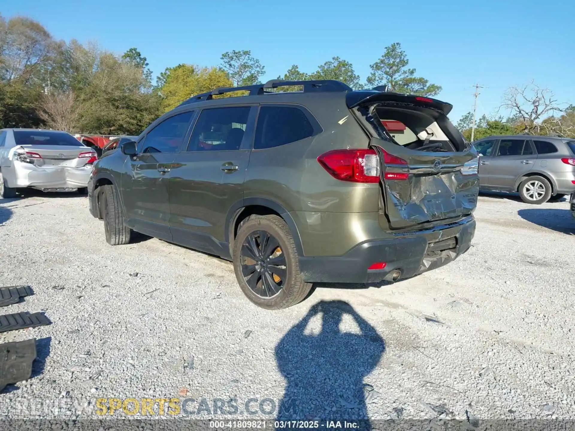 3 Photograph of a damaged car 4S4WMAJD8N3410620 SUBARU ASCENT 2022