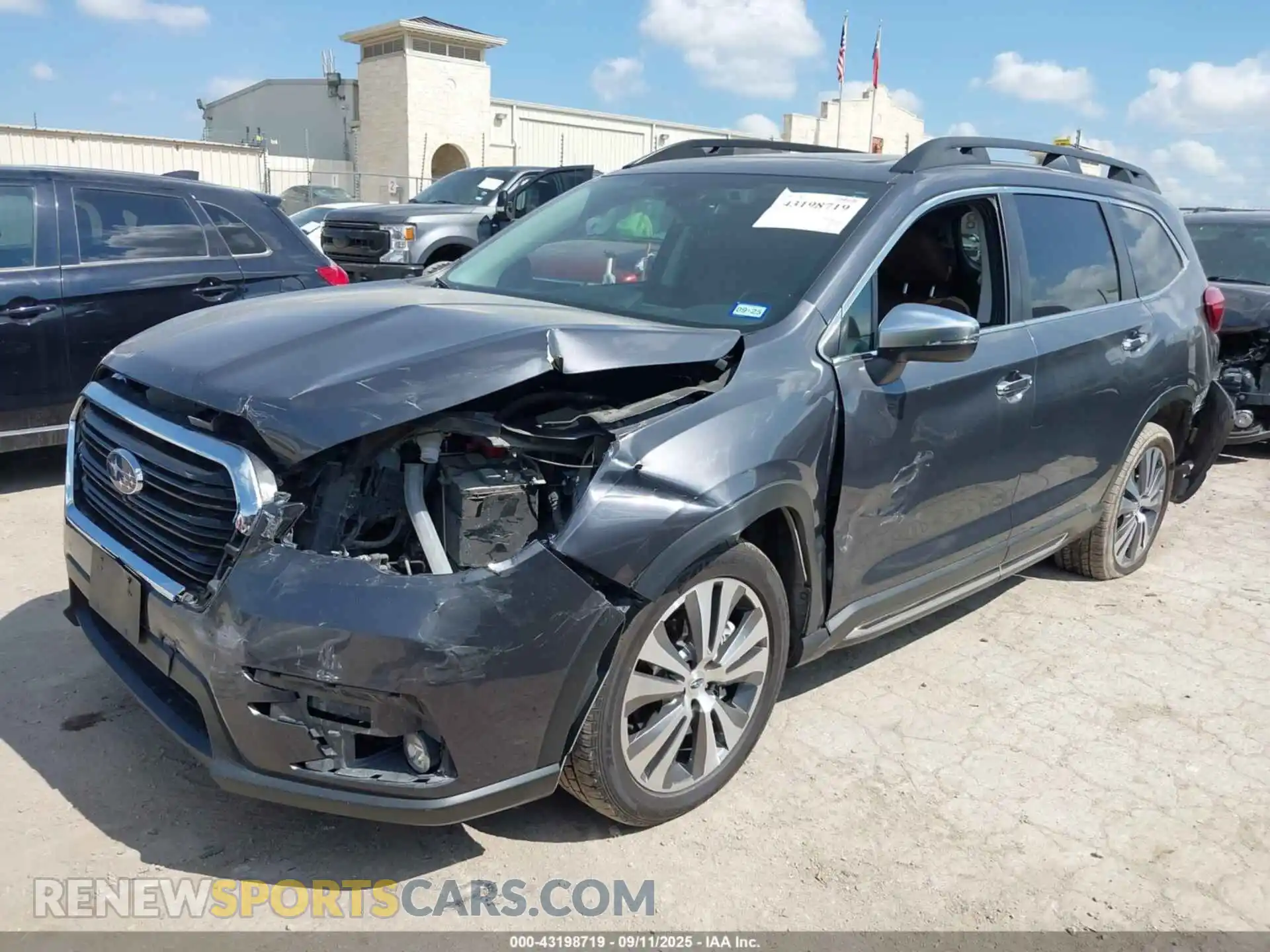 2 Photograph of a damaged car 4S4WMARD8N3458574 SUBARU ASCENT 2022