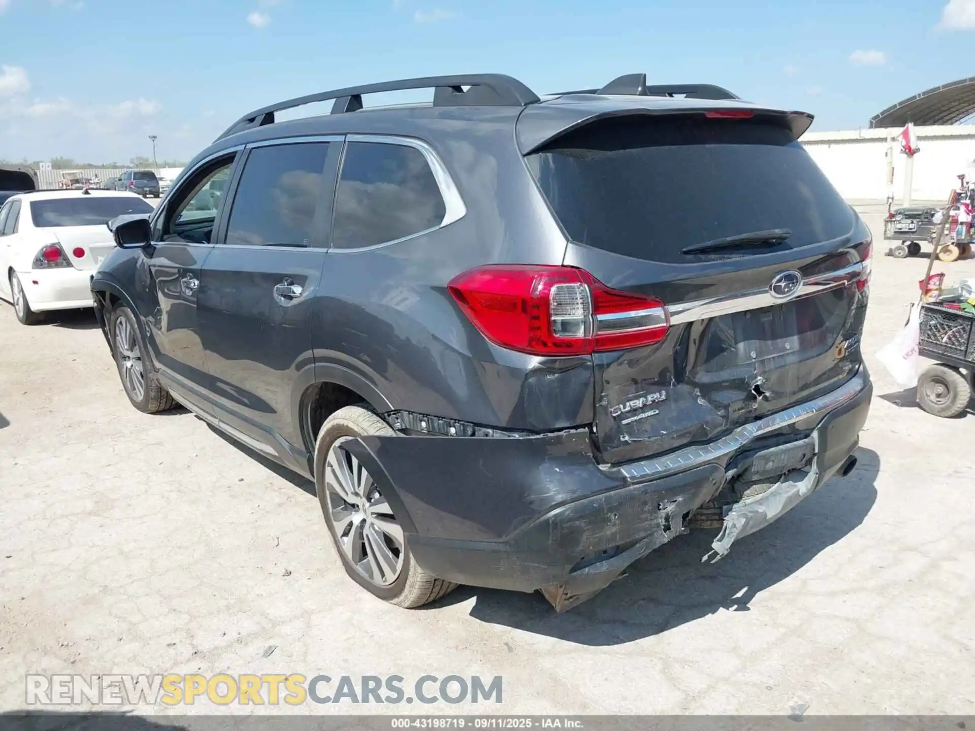 3 Photograph of a damaged car 4S4WMARD8N3458574 SUBARU ASCENT 2022