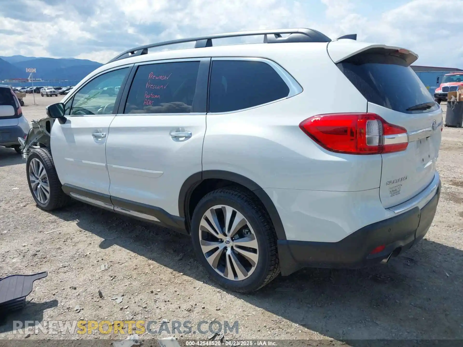 3 Photograph of a damaged car 4S4WMARD9N3432887 SUBARU ASCENT 2022