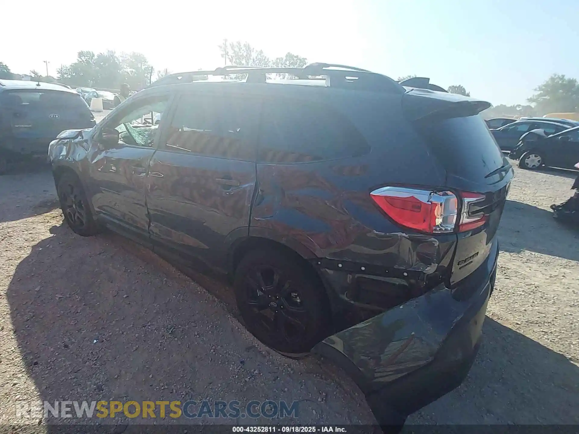3 Photograph of a damaged car 4S4WMAHD3P3454565 SUBARU ASCENT 2023