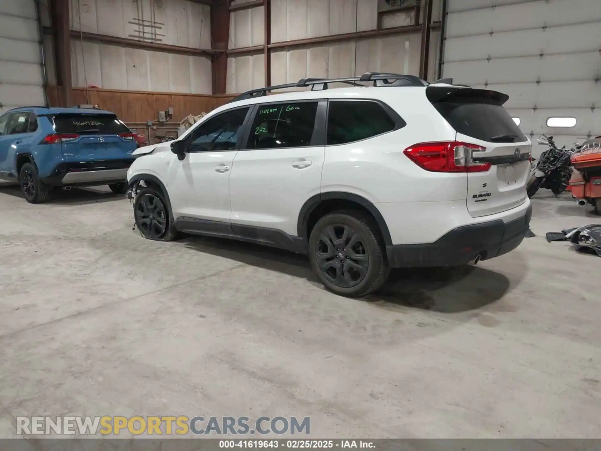 3 Photograph of a damaged car 4S4WMAHD7P3409001 SUBARU ASCENT 2023
