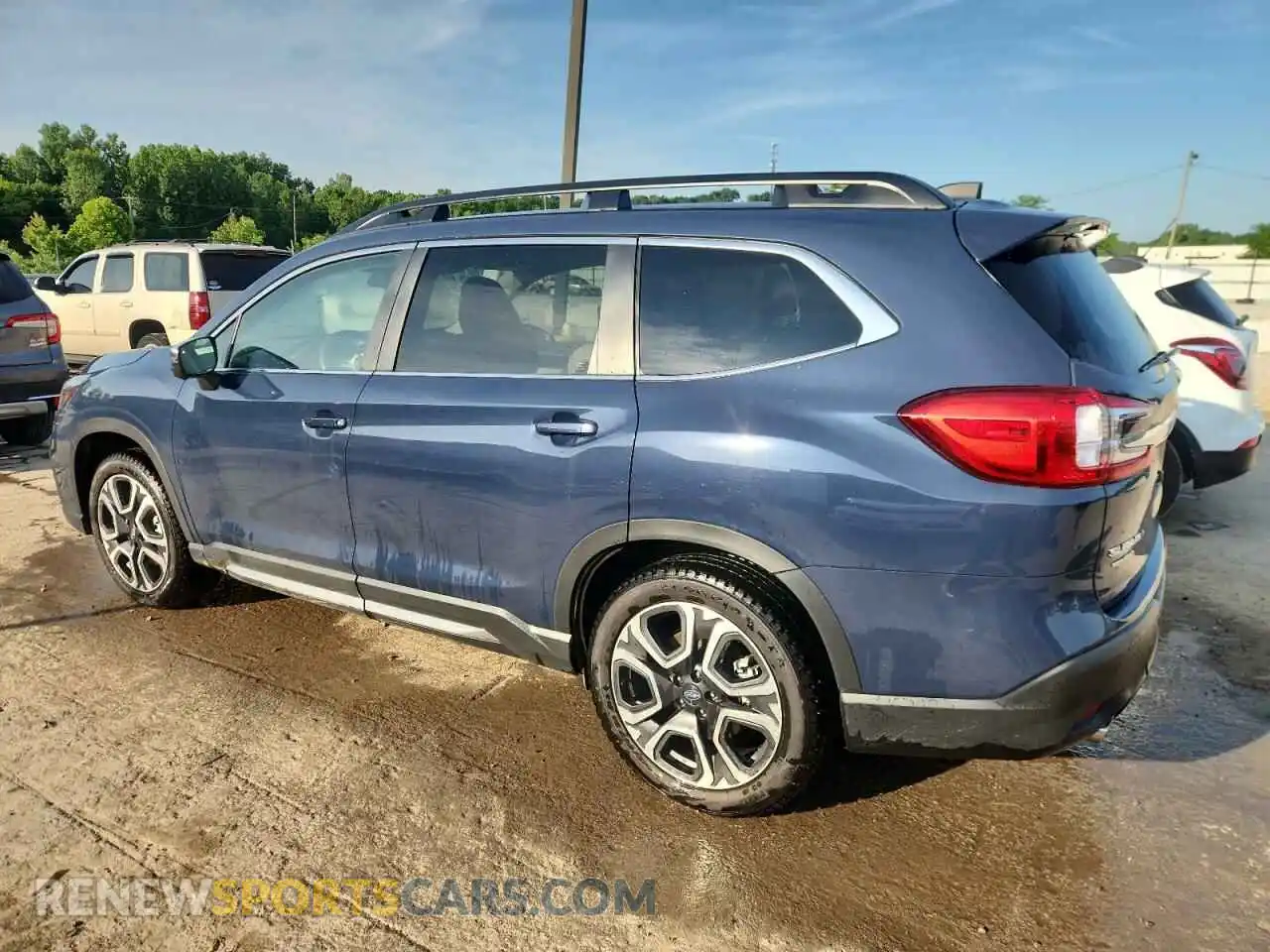 2 Photograph of a damaged car 4S4WMAUD8P3440814 SUBARU ASCENT 2023