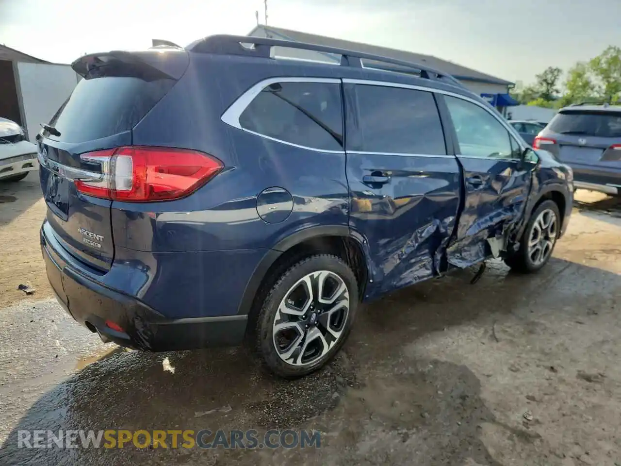 3 Photograph of a damaged car 4S4WMAUD8P3440814 SUBARU ASCENT 2023