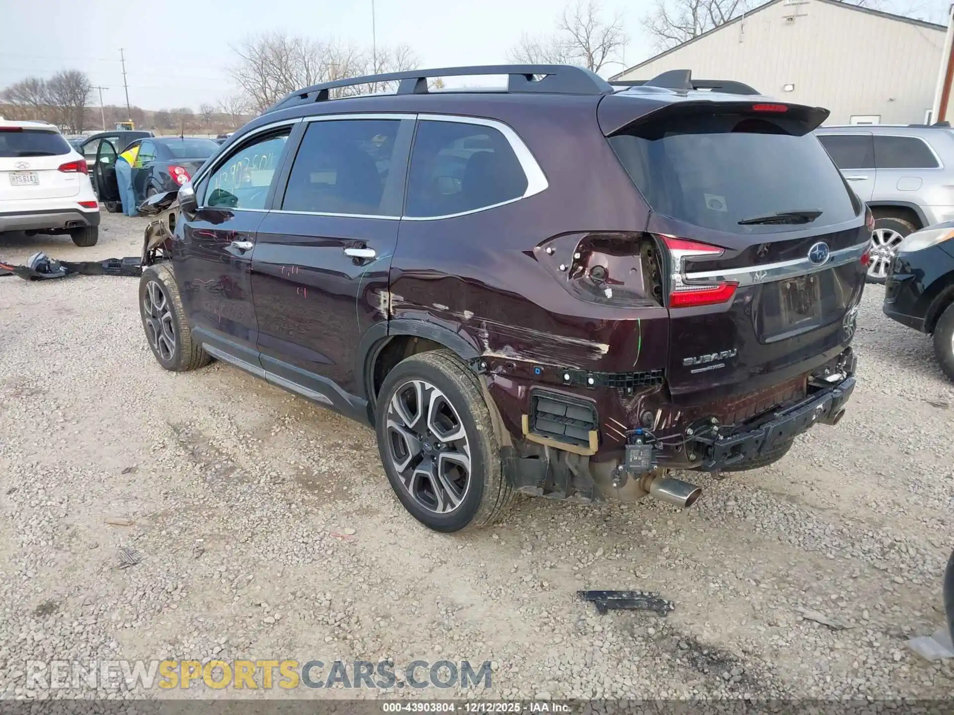 3 Photograph of a damaged car 4S4WMAWD3P3403814 SUBARU ASCENT 2023
