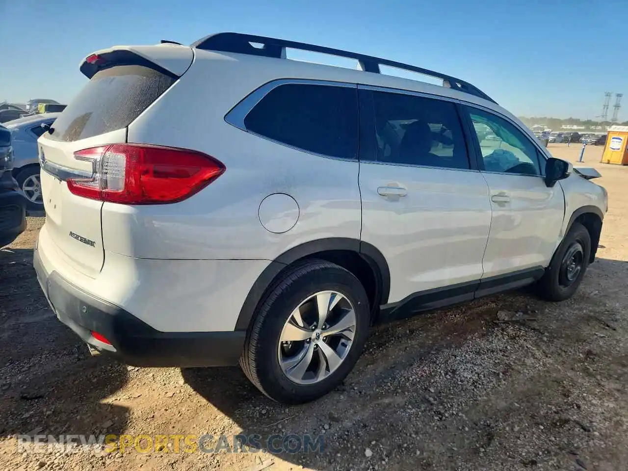 3 Photograph of a damaged car 4S4WMAED6R3432857 SUBARU ASCENT 2024