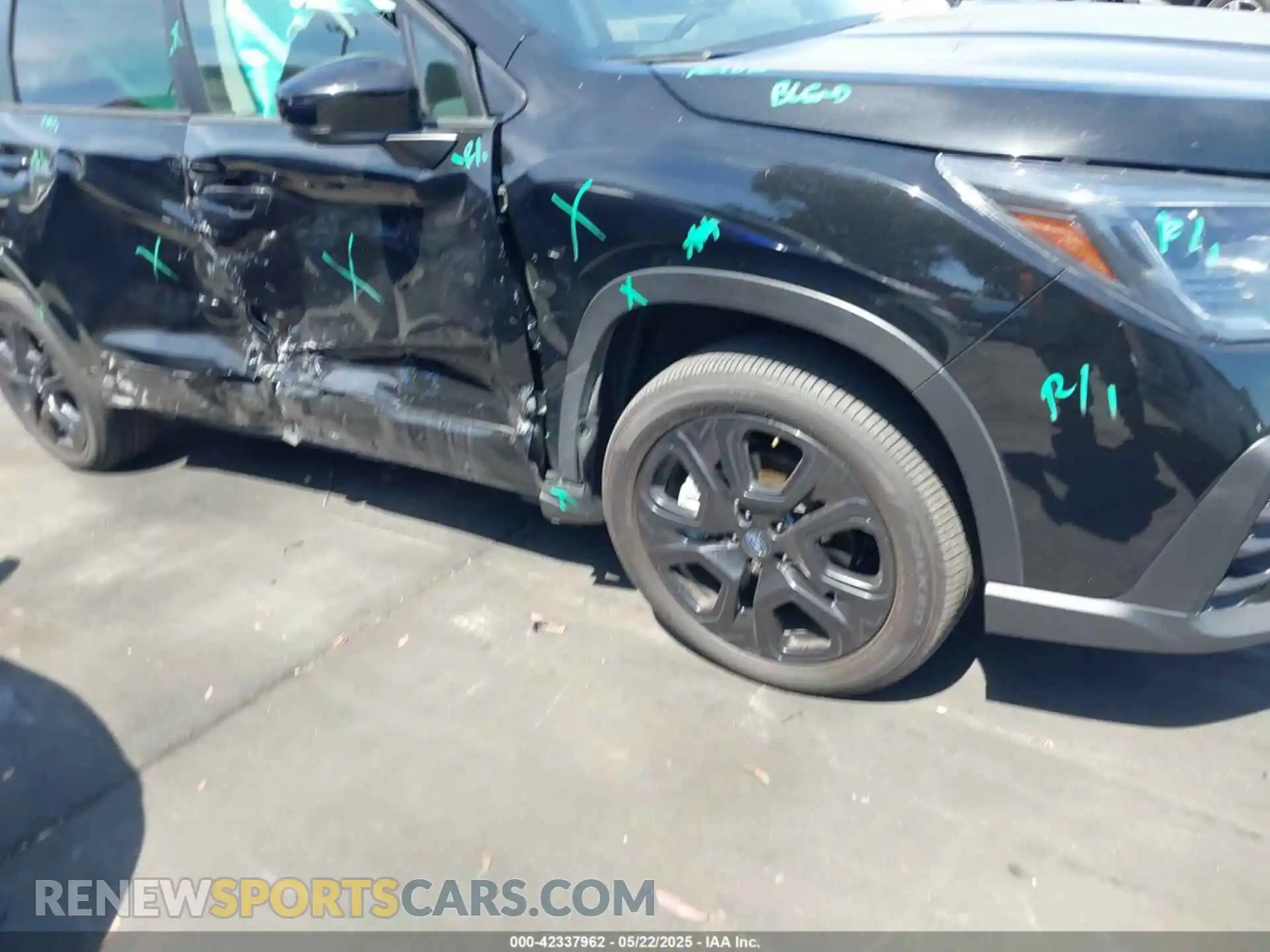 1 Photograph of a damaged car 4S4WMAKD2R3425764 SUBARU ASCENT 2024