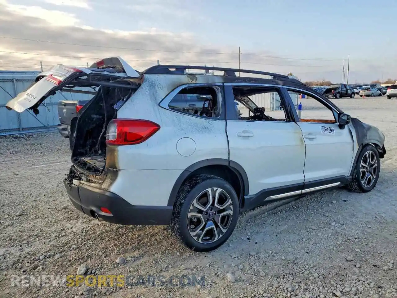 3 Photograph of a damaged car 4S4WMASD9R3430153 SUBARU ASCENT 2024
