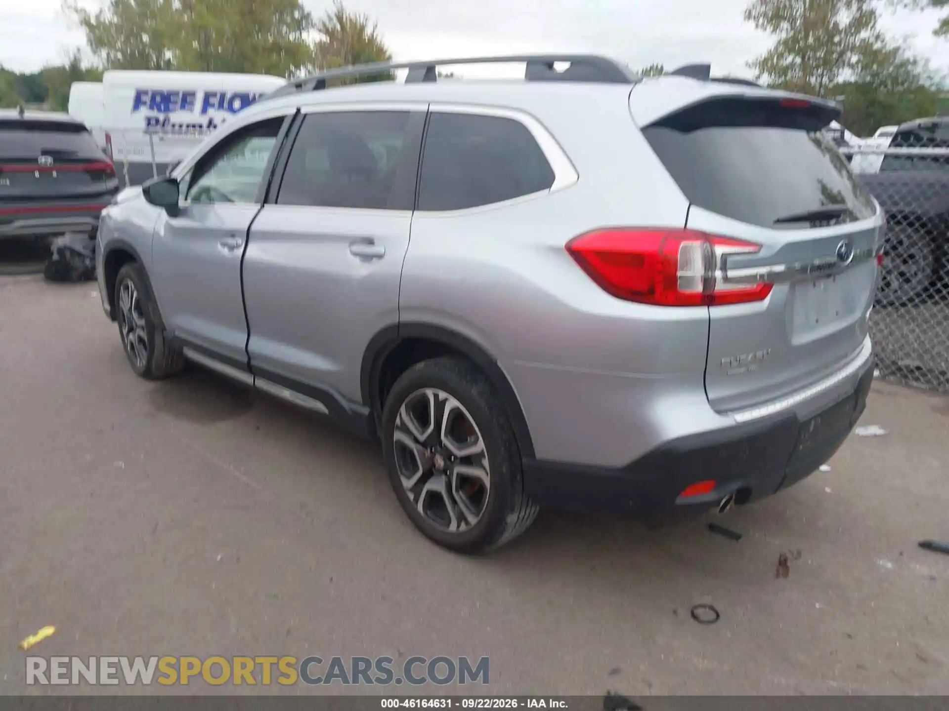 3 Photograph of a damaged car 4S4WMAUD6R3429409 SUBARU ASCENT 2024
