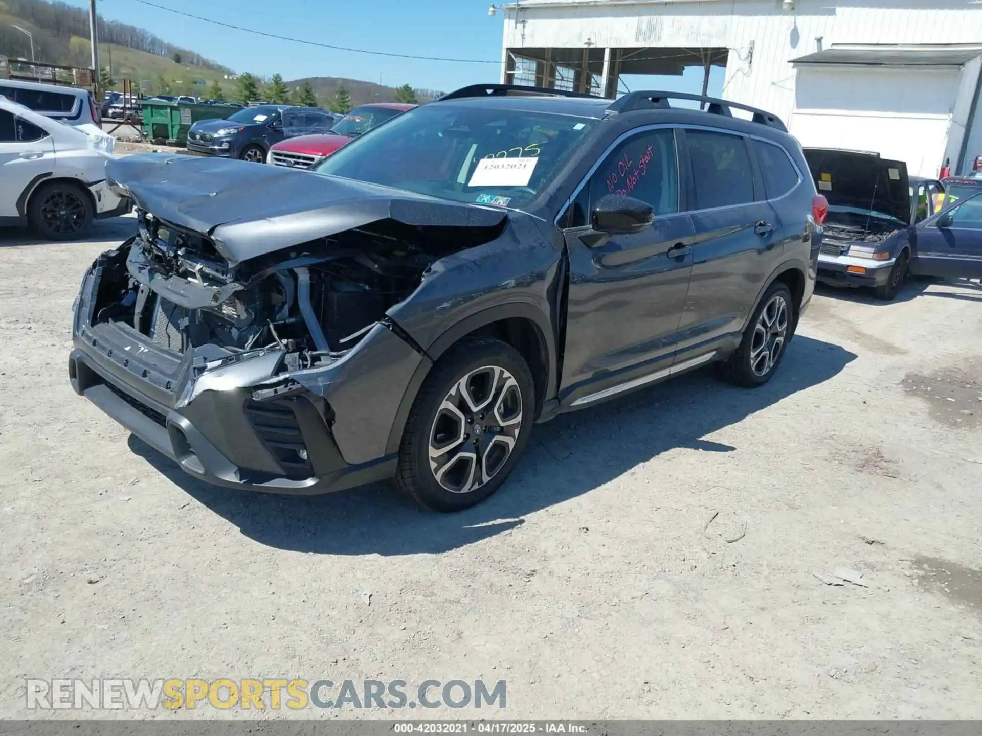 2 Photograph of a damaged car 4S4WMAUD8R3402275 SUBARU ASCENT 2024