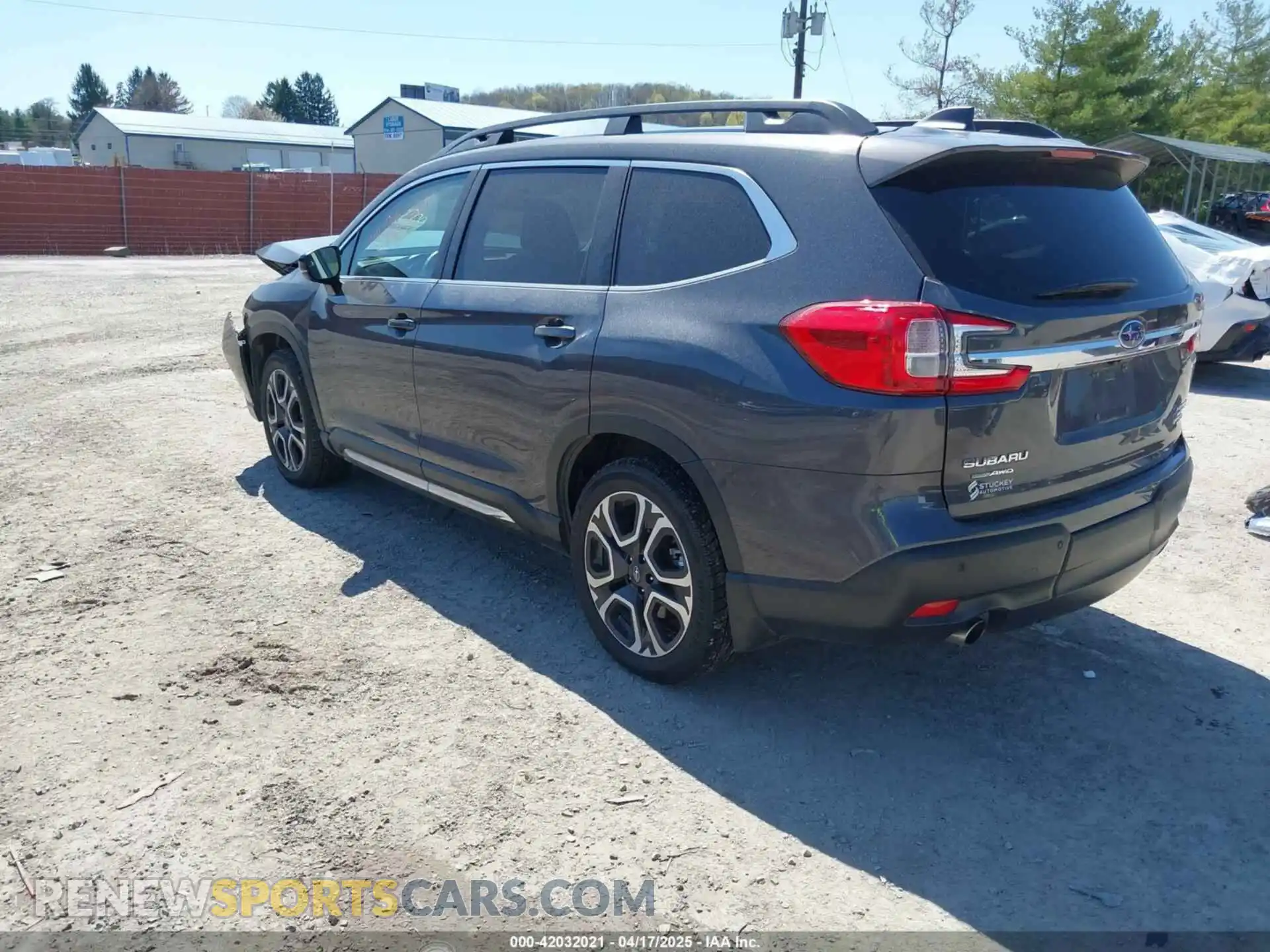 3 Photograph of a damaged car 4S4WMAUD8R3402275 SUBARU ASCENT 2024