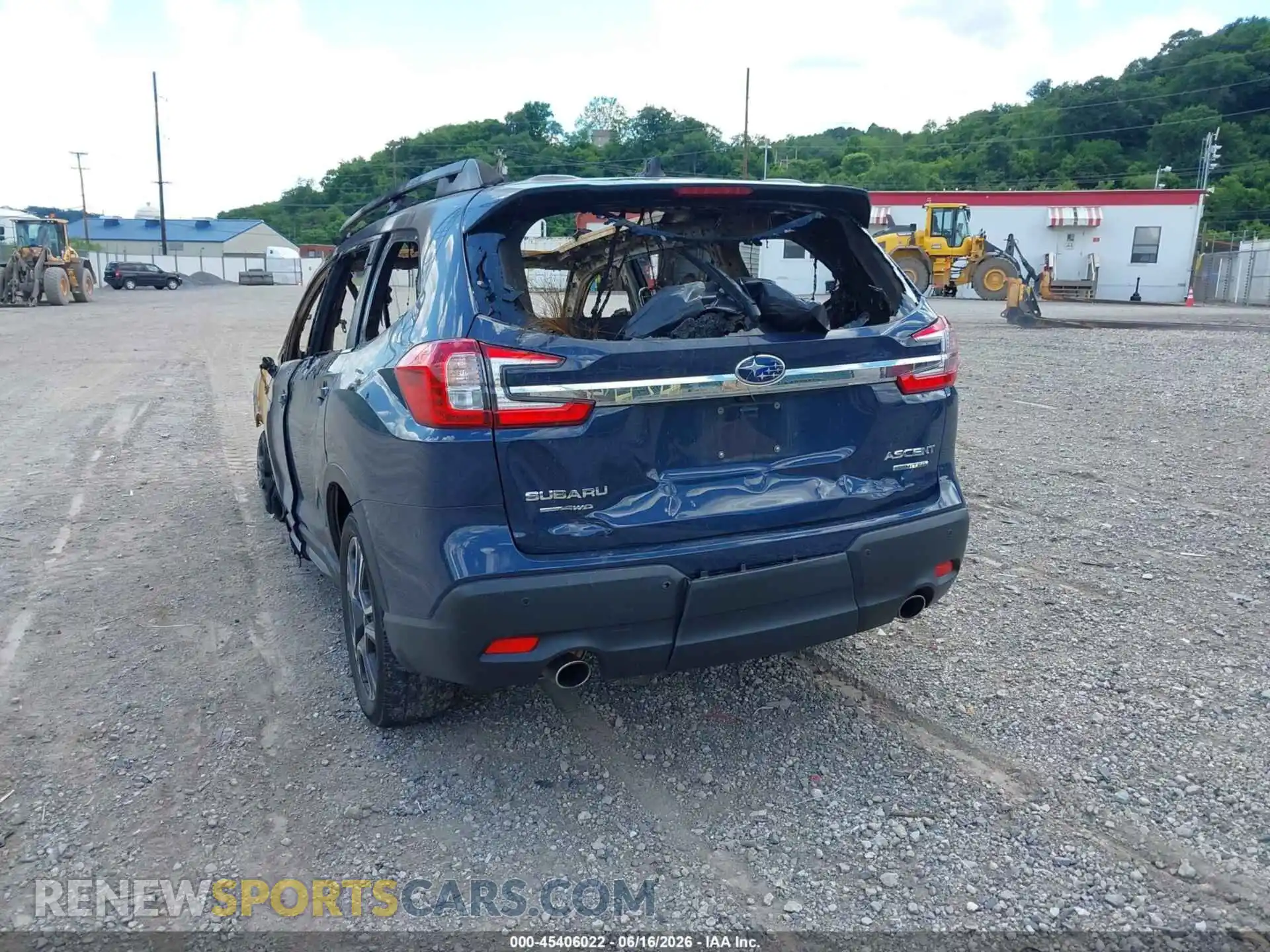 3 Photograph of a damaged car 4S4WMAUD8R3406214 SUBARU ASCENT 2024