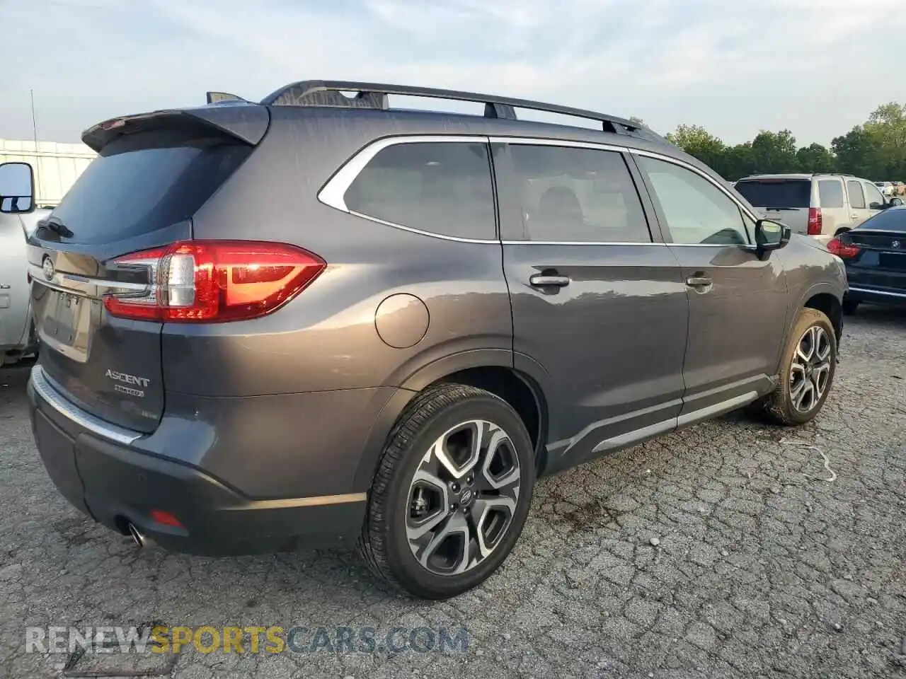 3 Photograph of a damaged car 4S4WMAUD8R3417231 SUBARU ASCENT 2024