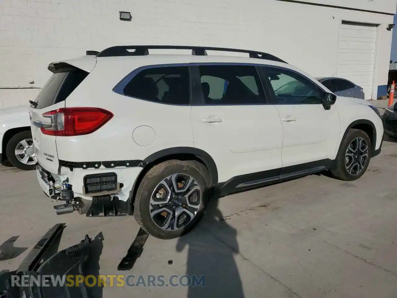 3 Photograph of a damaged car 4S4WMAUD9R3425340 SUBARU ASCENT 2024