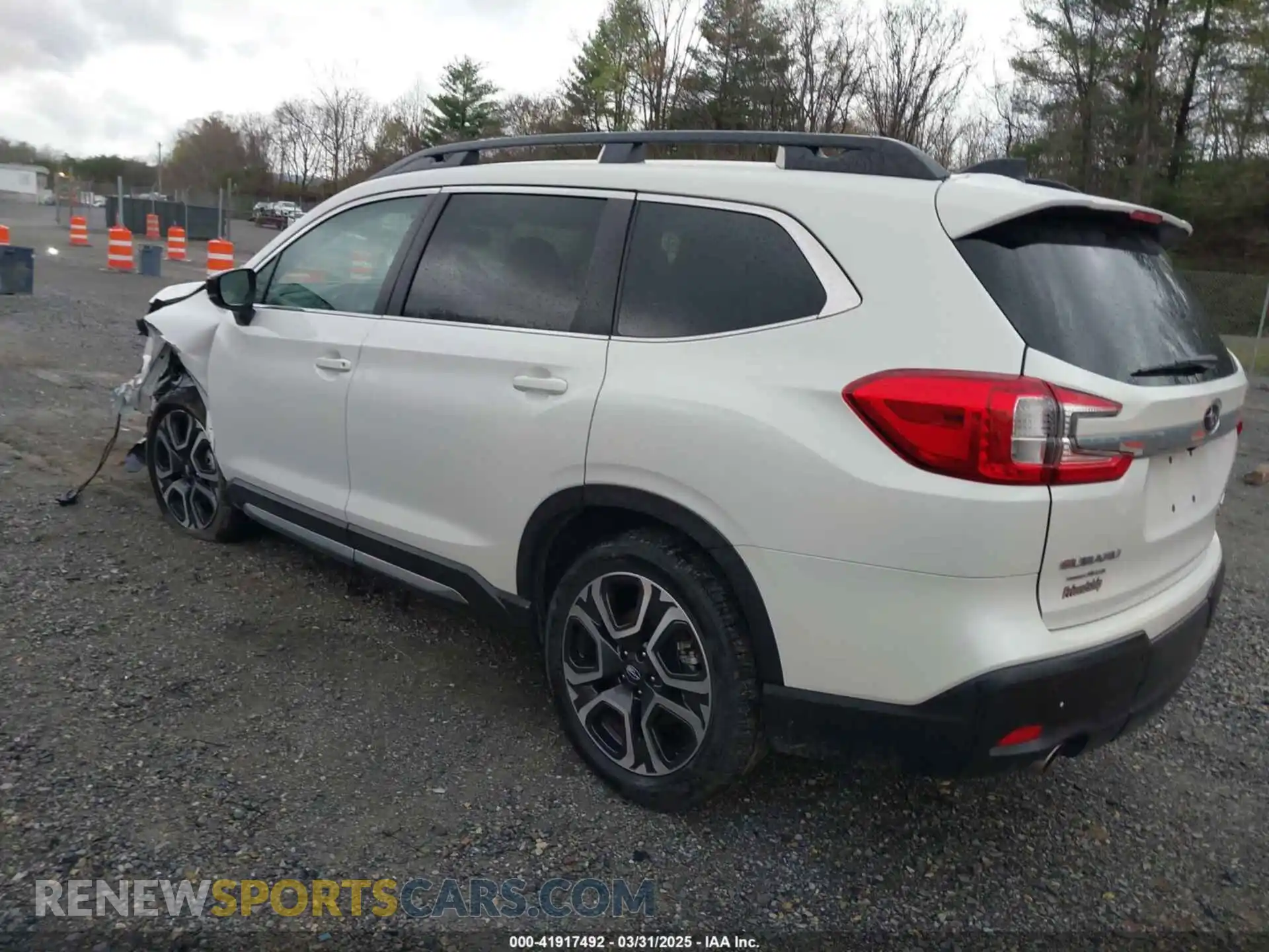 3 Photograph of a damaged car 4S4WMAUD9R3432143 SUBARU ASCENT 2024