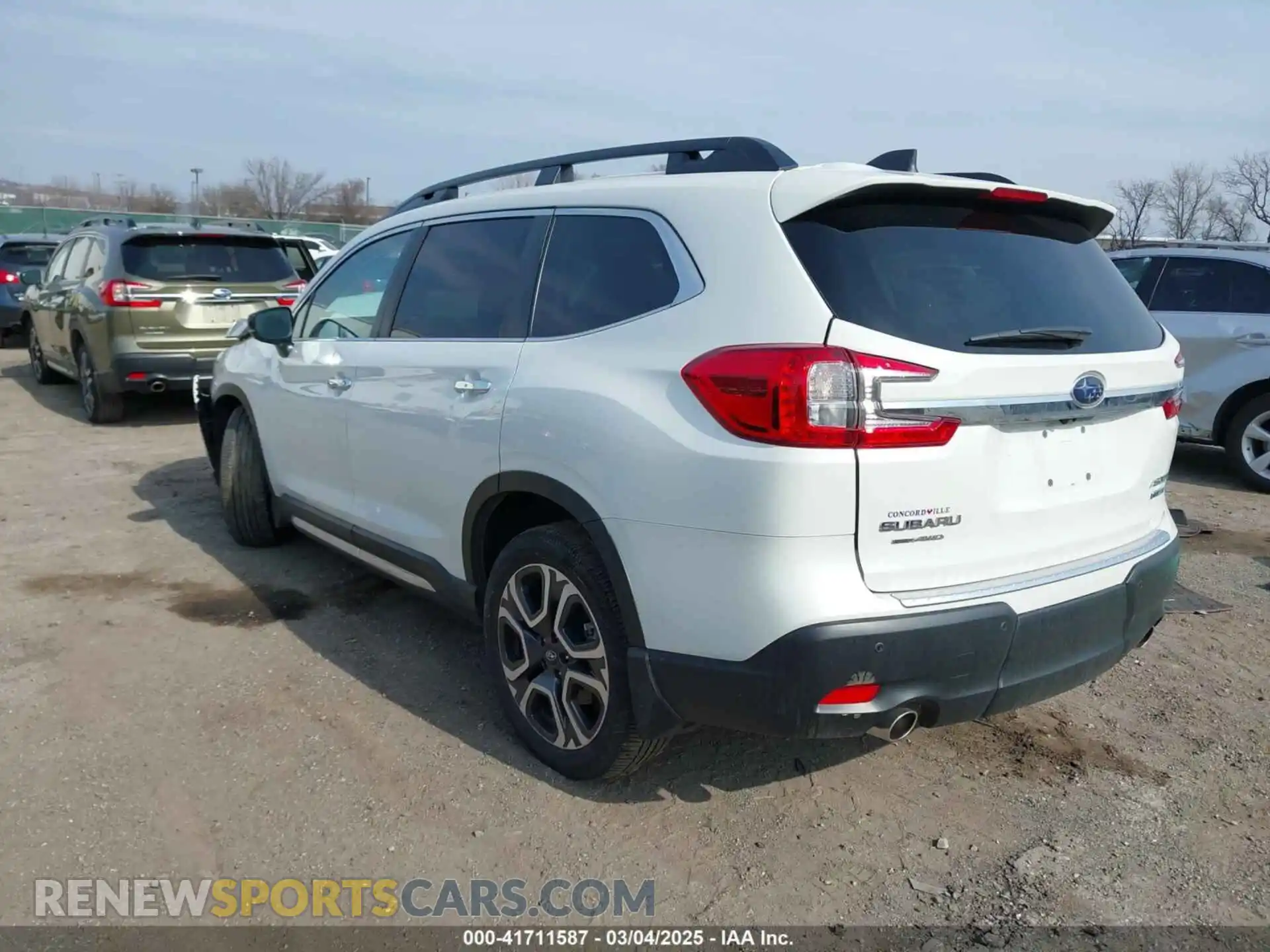 3 Photograph of a damaged car 4S4WMAWD2R3423801 SUBARU ASCENT 2024