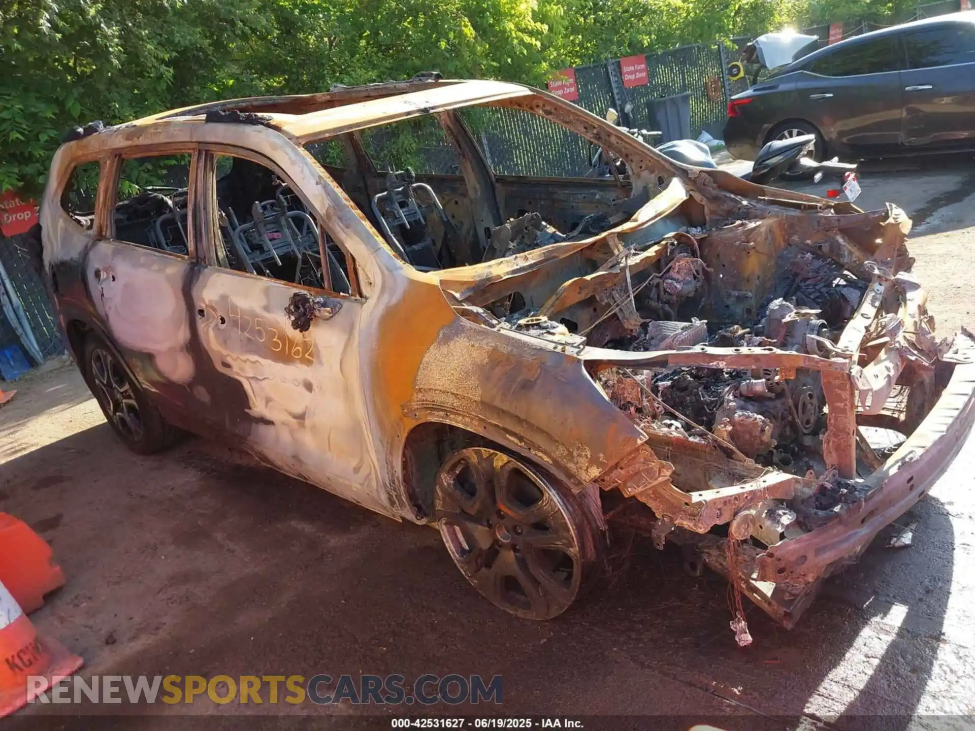 1 Photograph of a damaged car 4S4WMAWD4R3435304 SUBARU ASCENT 2024