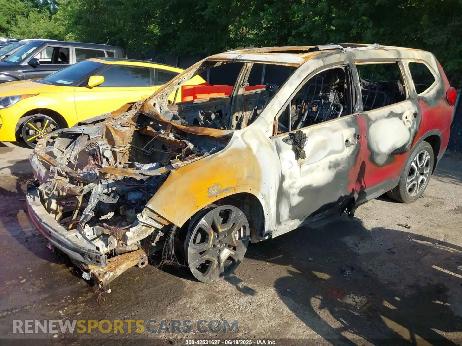 2 Photograph of a damaged car 4S4WMAWD4R3435304 SUBARU ASCENT 2024