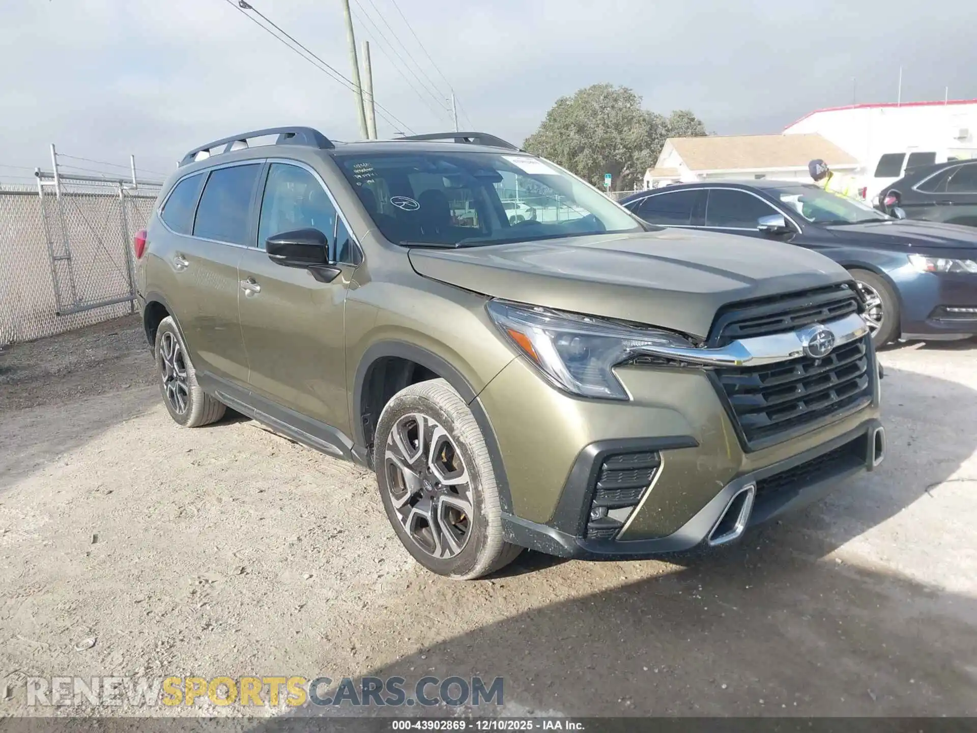 1 Photograph of a damaged car 4S4WMAWD8R3406033 SUBARU ASCENT 2024