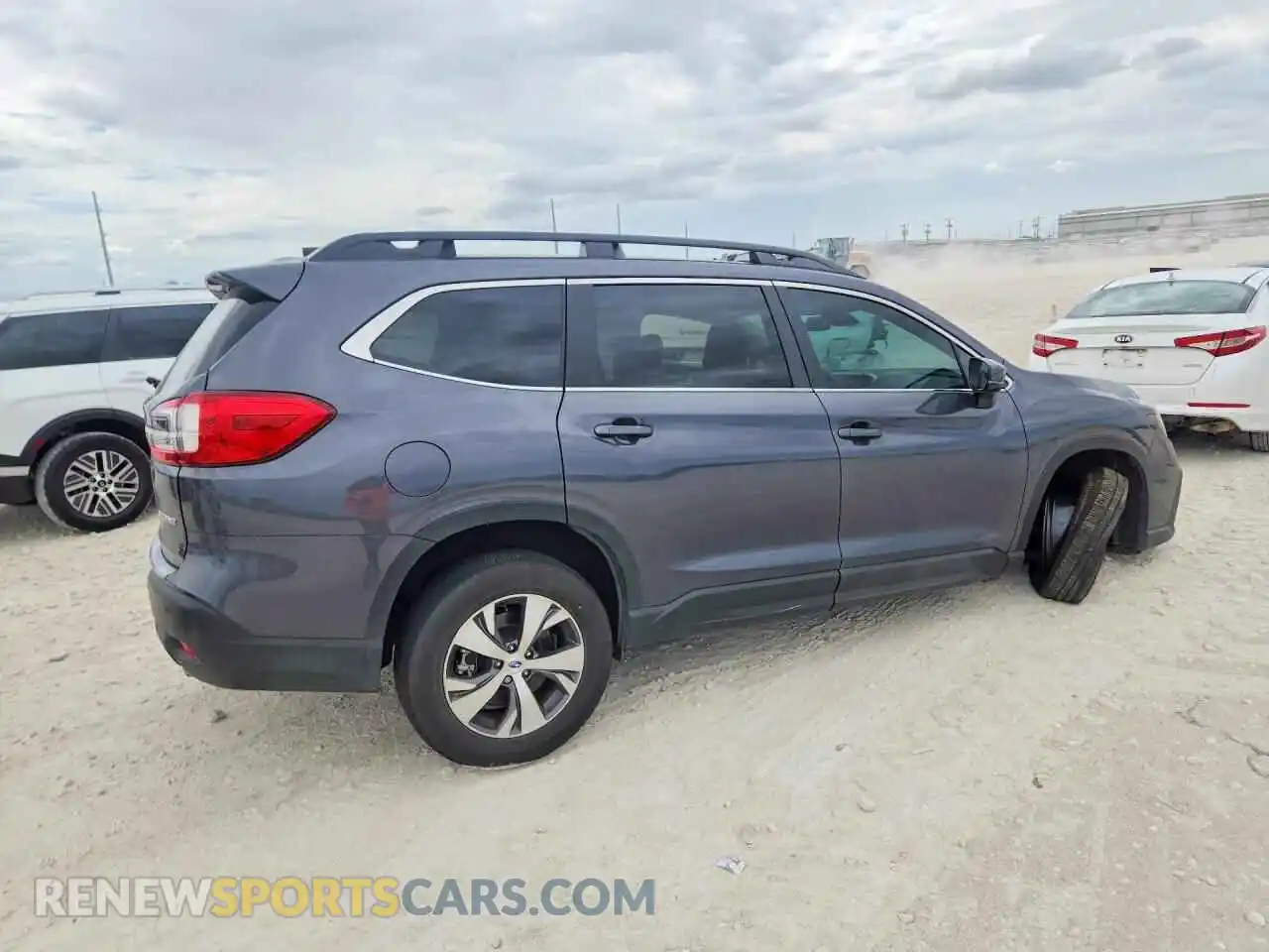 3 Photograph of a damaged car 4S4WMADD8S3440451 SUBARU ASCENT 2025
