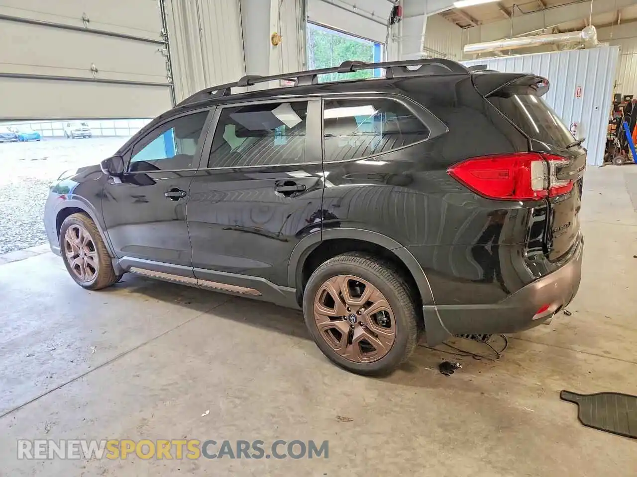 2 Photograph of a damaged car 4S4WMARD3S3417667 SUBARU ASCENT 2025