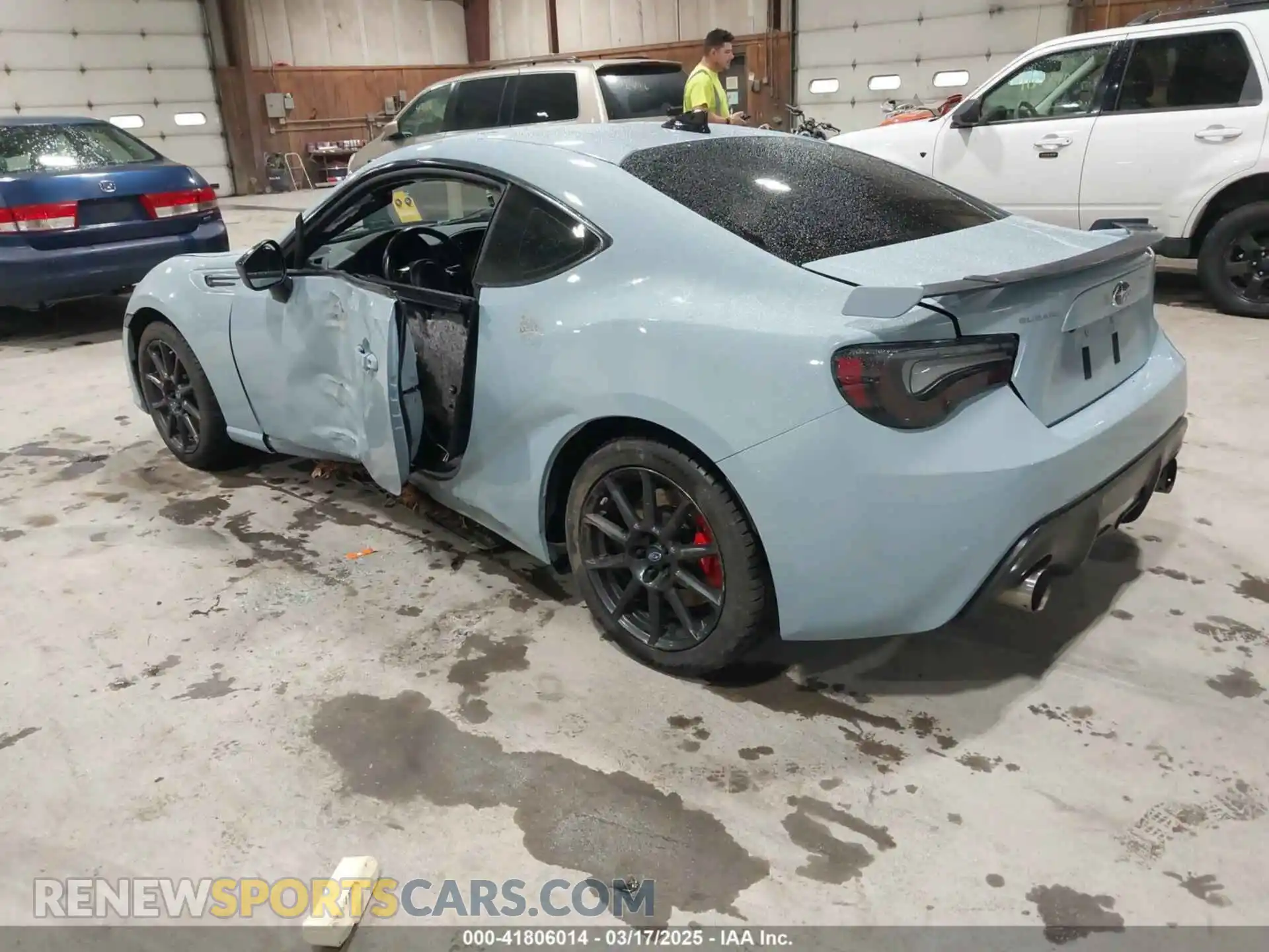 3 fotografías del automóvil dañado JF1ZCAC15K9600056 SUBARU BRZ 2019