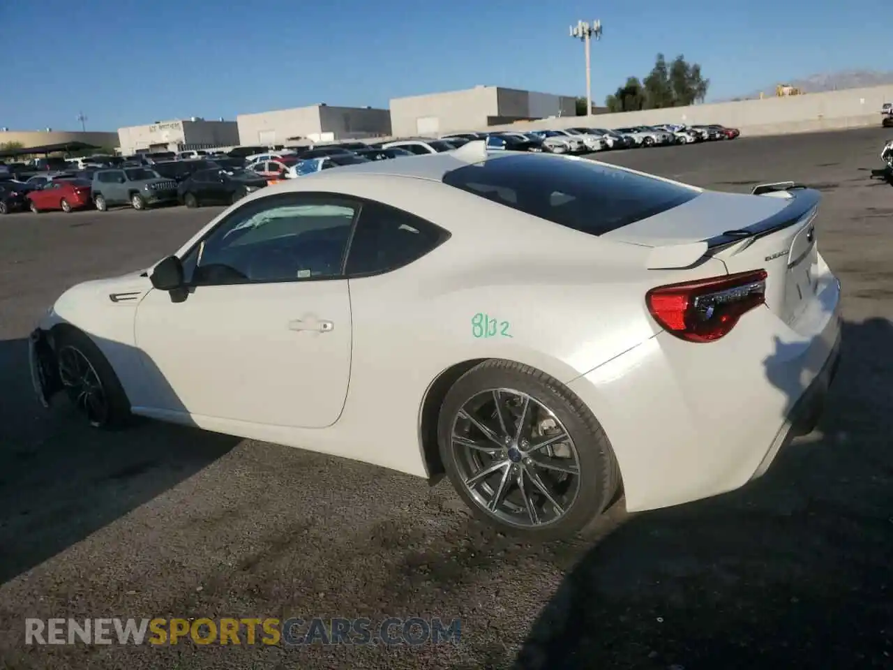 2 fotografías del automóvil dañado JF1ZCAC18L8702149 SUBARU BRZ 2020