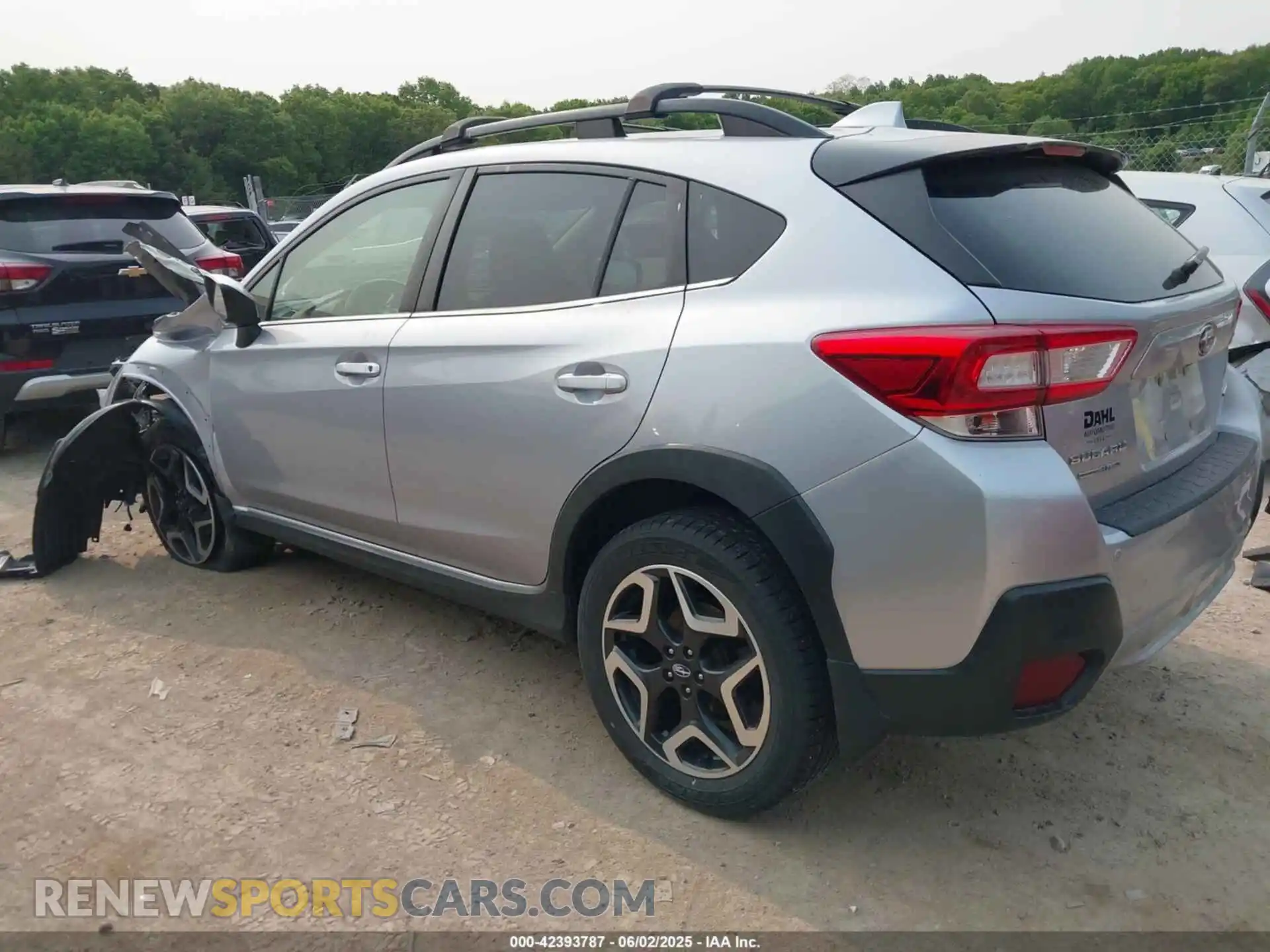 3 Photograph of a damaged car JF2GTAMC7K8389497 SUBARU CROSSTREK 2019
