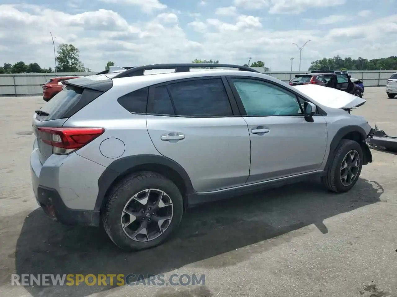 3 Photograph of a damaged car JF2GTAPC2L8203698 SUBARU CROSSTREK 2020