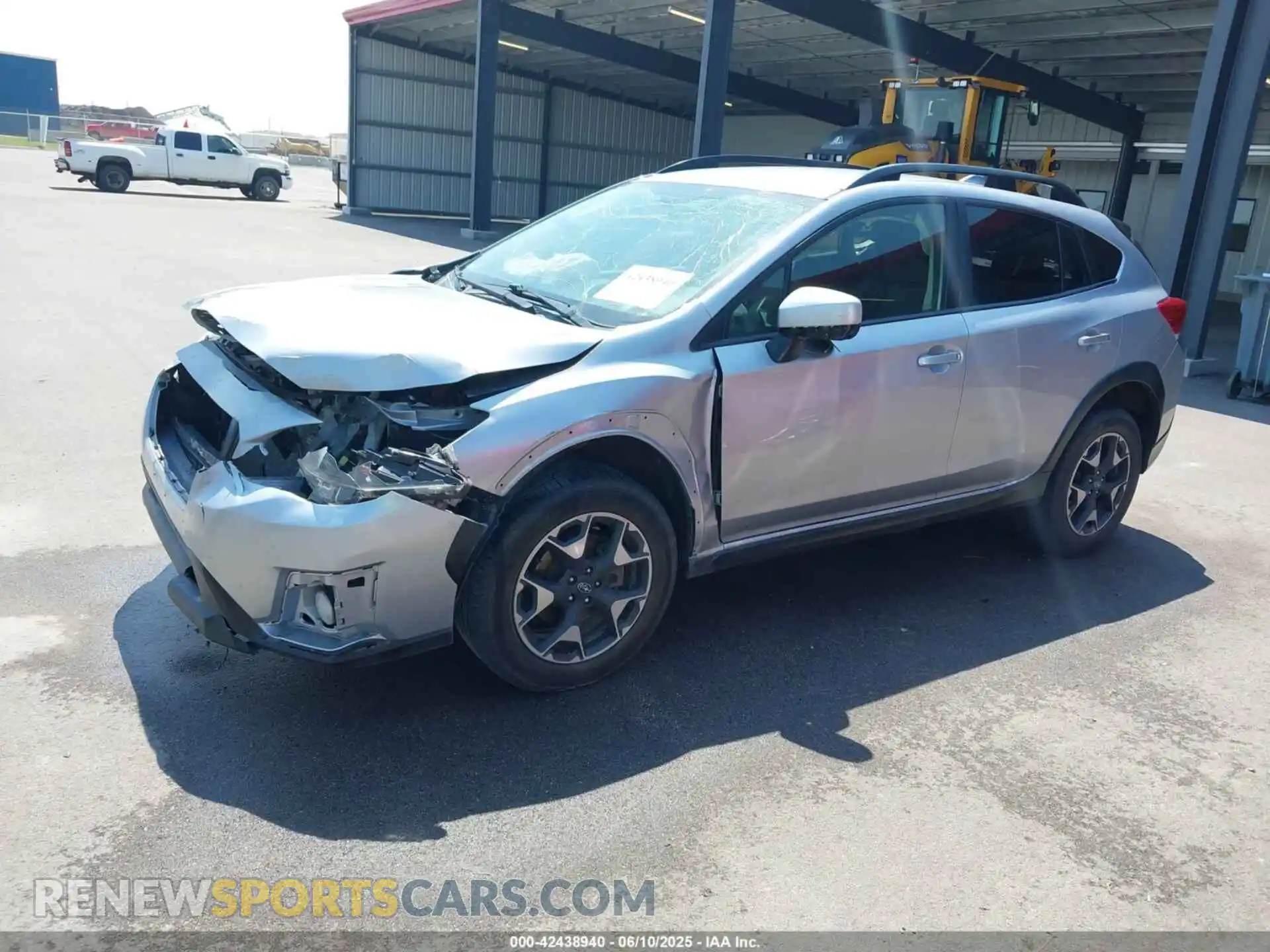 2 Photograph of a damaged car JF2GTAPC4L8235570 SUBARU CROSSTREK 2020