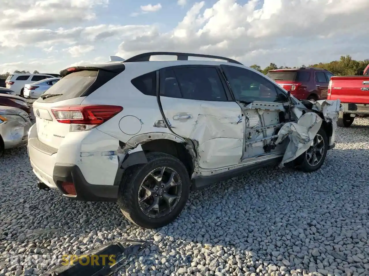3 Фотография поврежденного автомобиля JF2GTAPC9L8234981 SUBARU CROSSTREK 2020