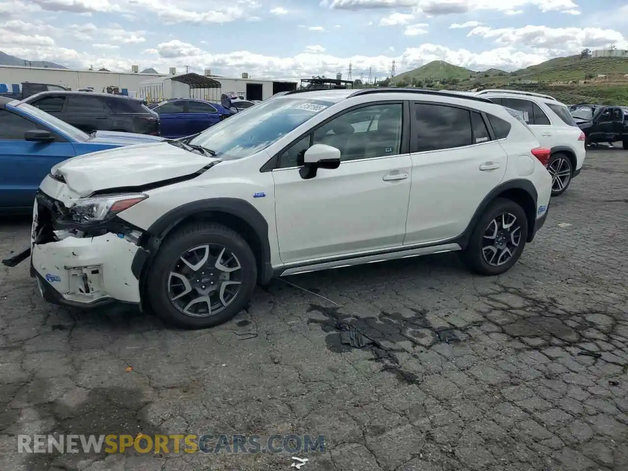 1 Photograph of a damaged car JF2GTDEC5LH259641 SUBARU CROSSTREK 2020