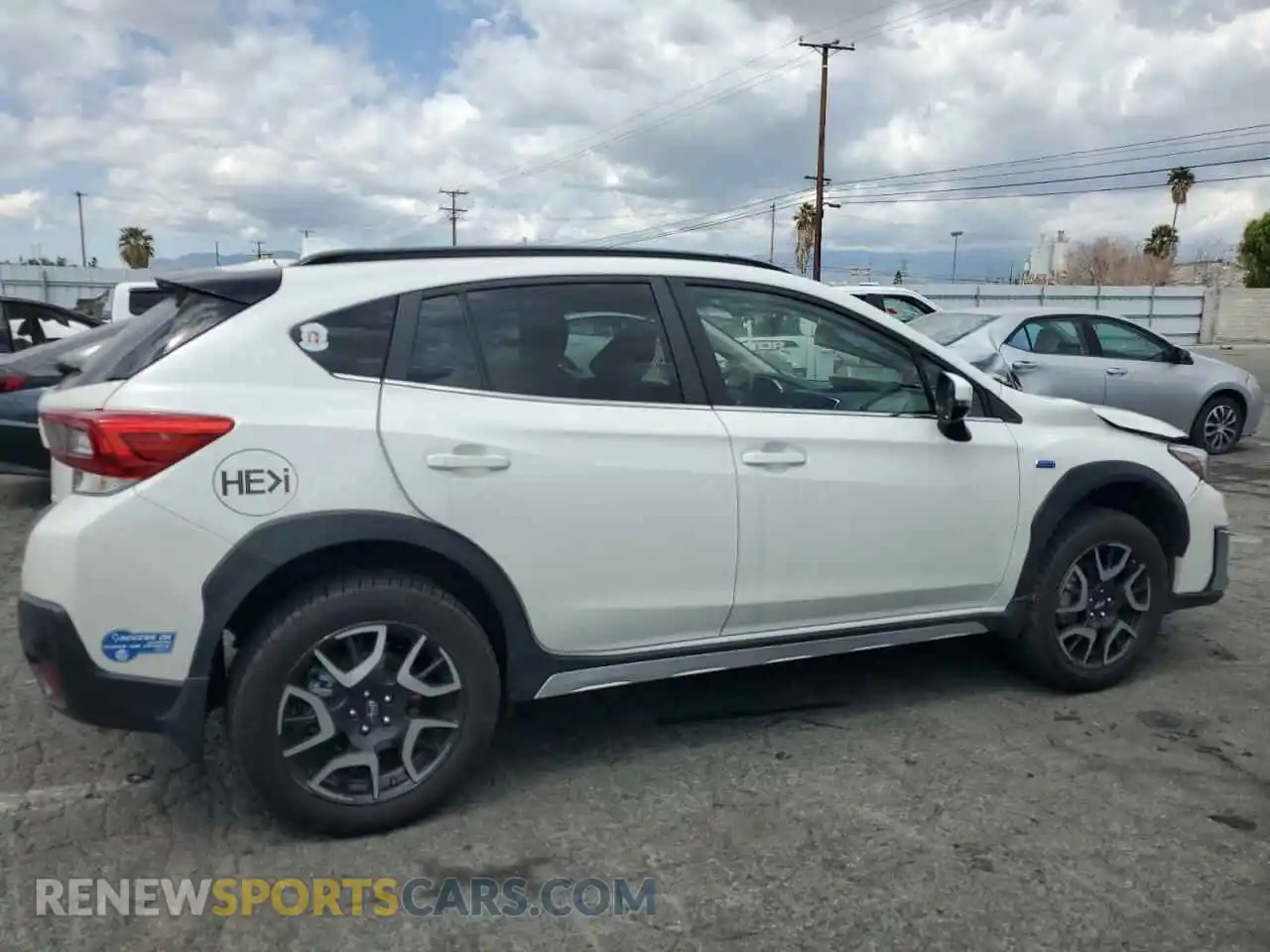3 Photograph of a damaged car JF2GTDEC5LH259641 SUBARU CROSSTREK 2020