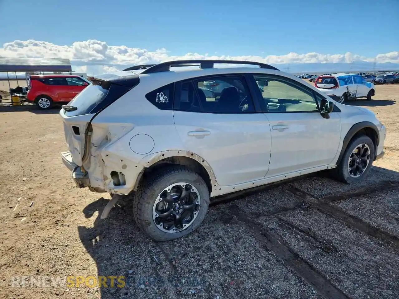 3 Фотография поврежденного автомобиля JF2GTAACXM9283613 SUBARU CROSSTREK 2021