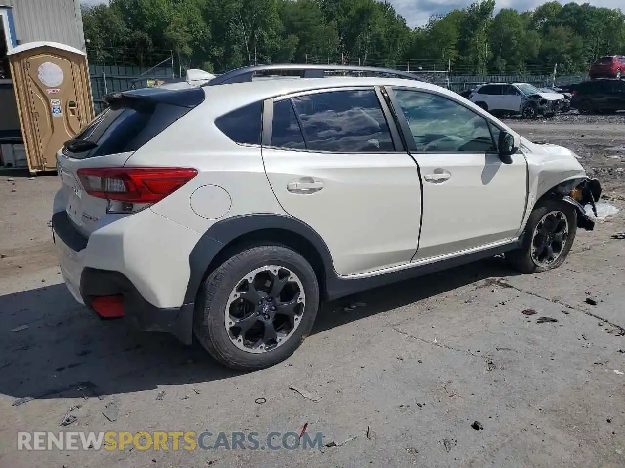 3 Фотография поврежденного автомобиля JF2GTAEC8M8315541 SUBARU CROSSTREK 2021