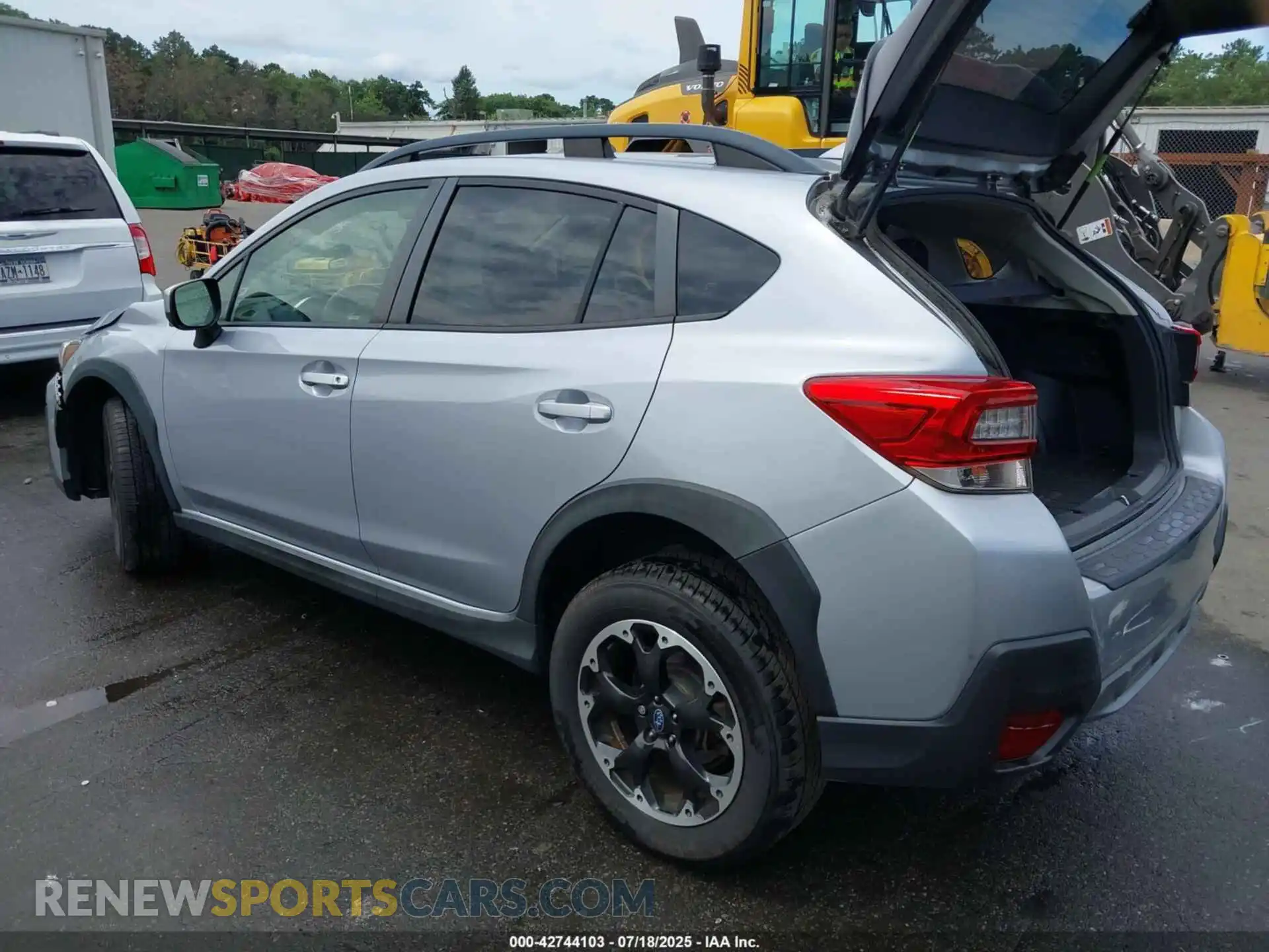 3 Photograph of a damaged car JF2GTAPC0M8201319 SUBARU CROSSTREK 2021