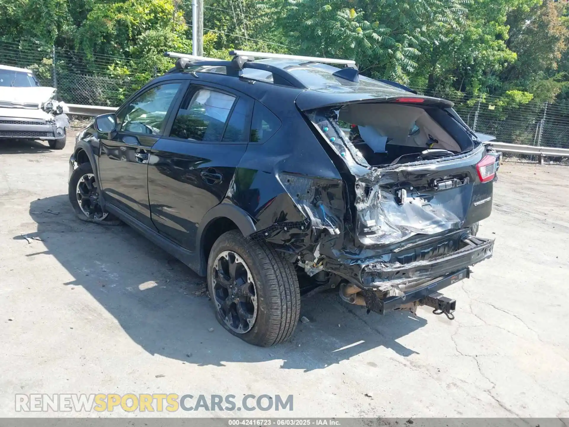 3 Photograph of a damaged car JF2GTAPC1M8288762 SUBARU CROSSTREK 2021