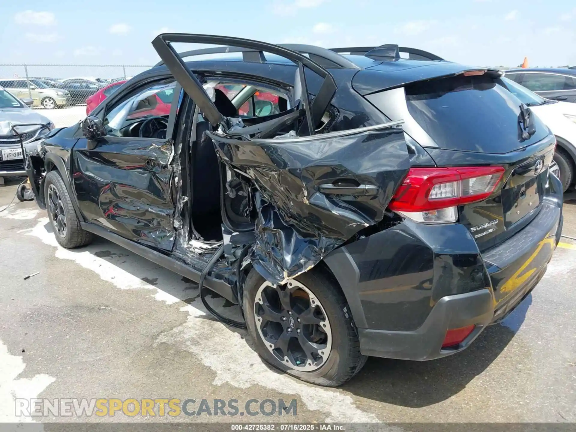 3 Photograph of a damaged car JF2GTAPC4M8677590 SUBARU CROSSTREK 2021