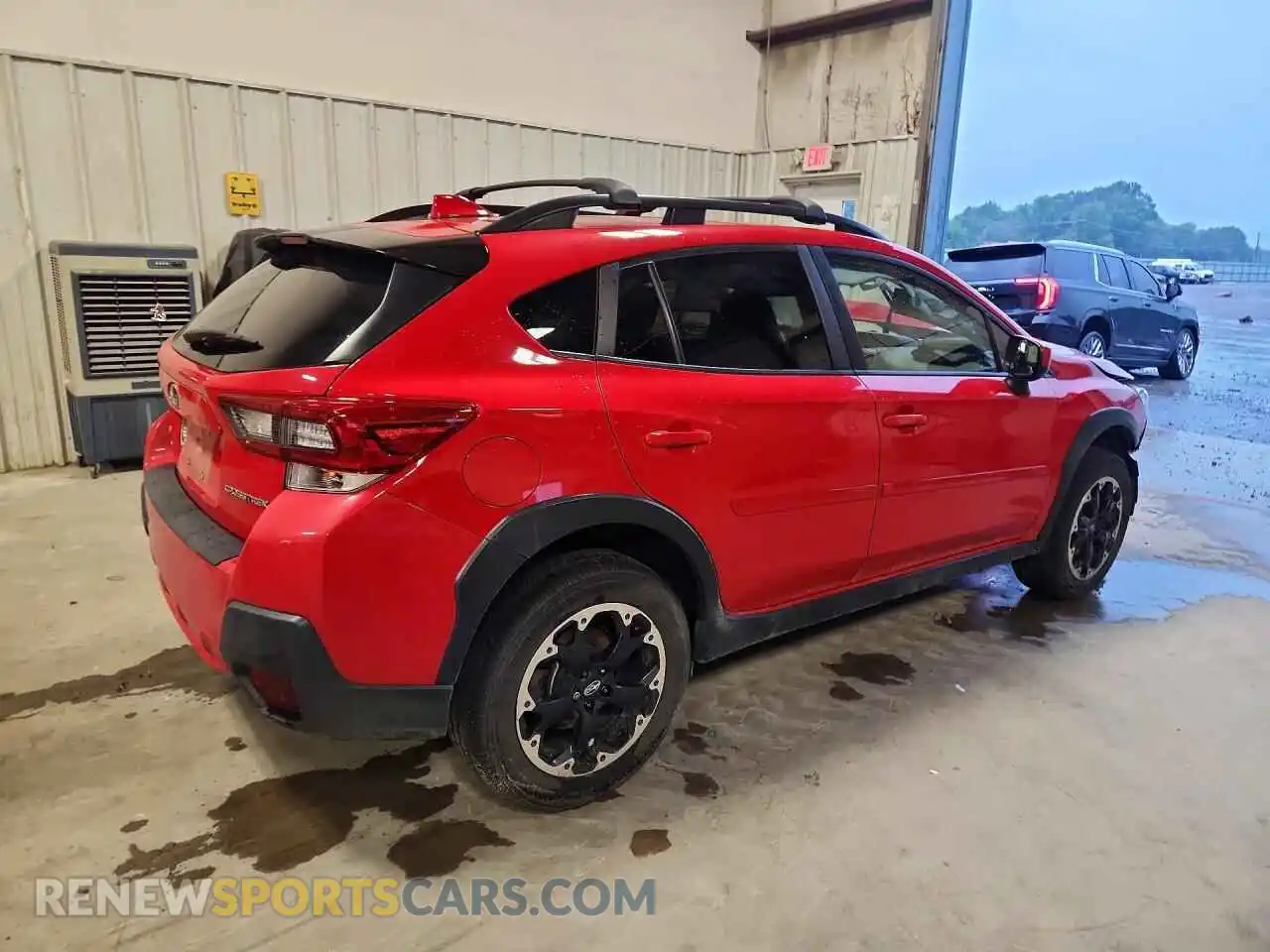 3 Фотография поврежденного автомобиля JF2GTAPC8M8304312 SUBARU CROSSTREK 2021