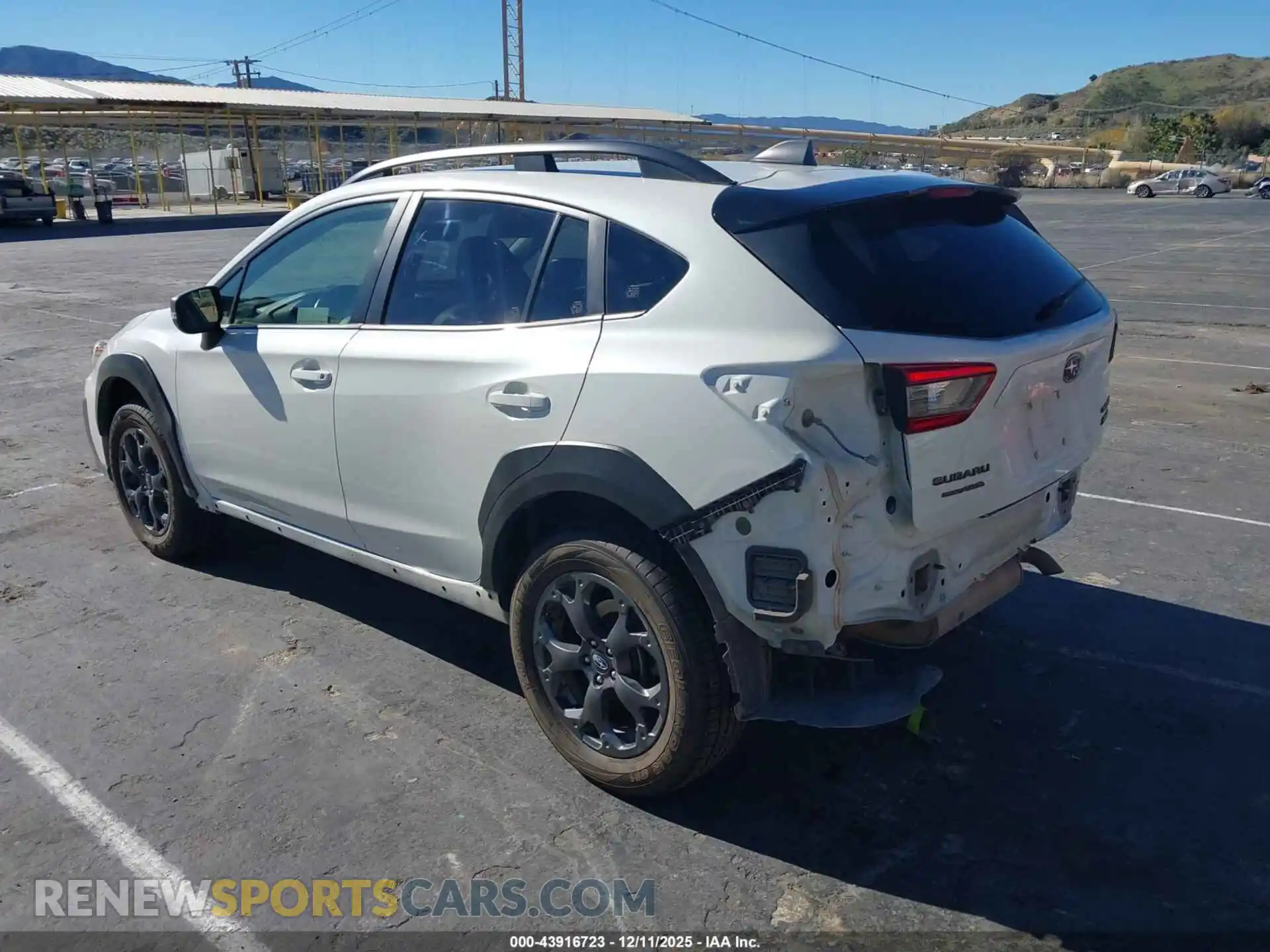 3 Photograph of a damaged car JF2GTHRC2MH266338 SUBARU CROSSTREK 2021