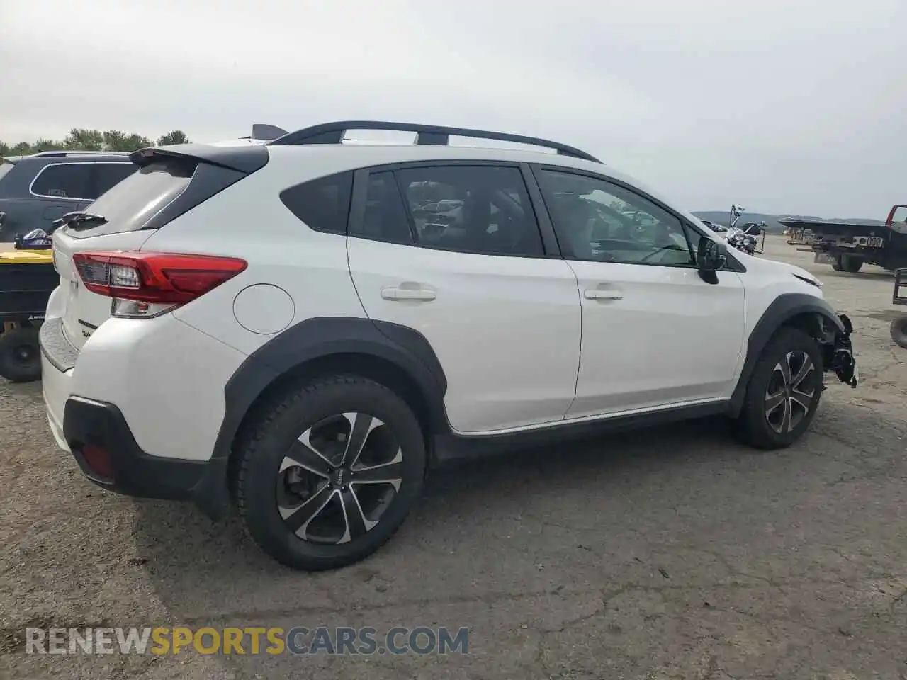 3 Photograph of a damaged car JF2GTHSC6NH268086 SUBARU CROSSTREK 2022