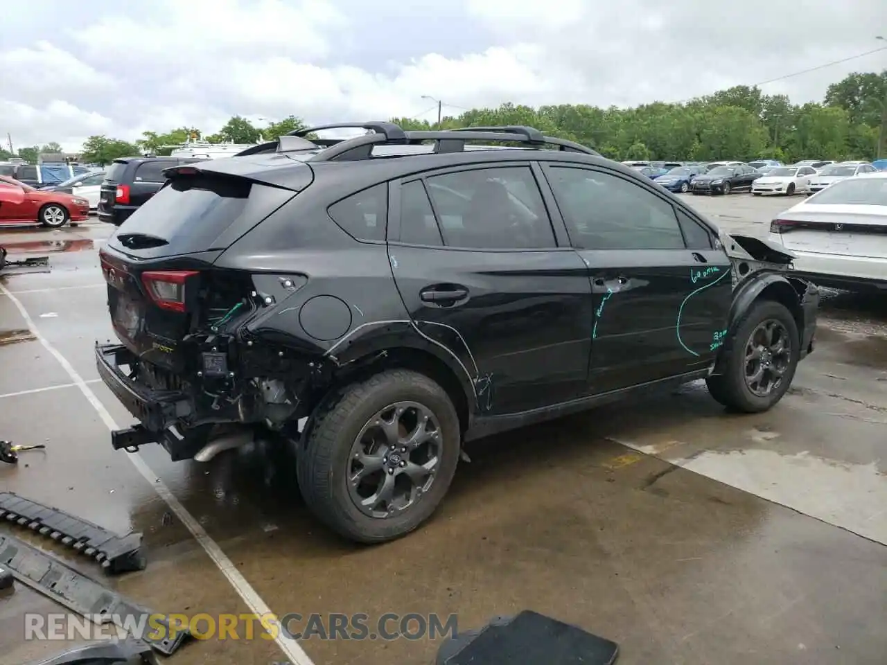 3 Фотография поврежденного автомобиля JF2GTHSC8NH271135 SUBARU CROSSTREK 2022