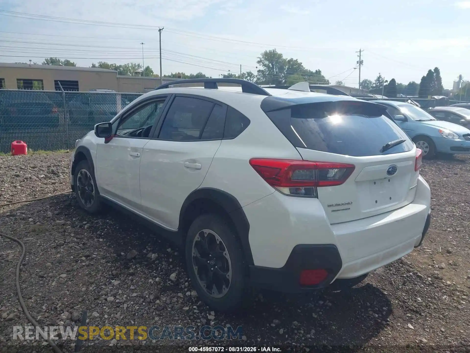 3 Фотография поврежденного автомобиля JF2GTAPC2PH268752 SUBARU CROSSTREK 2023