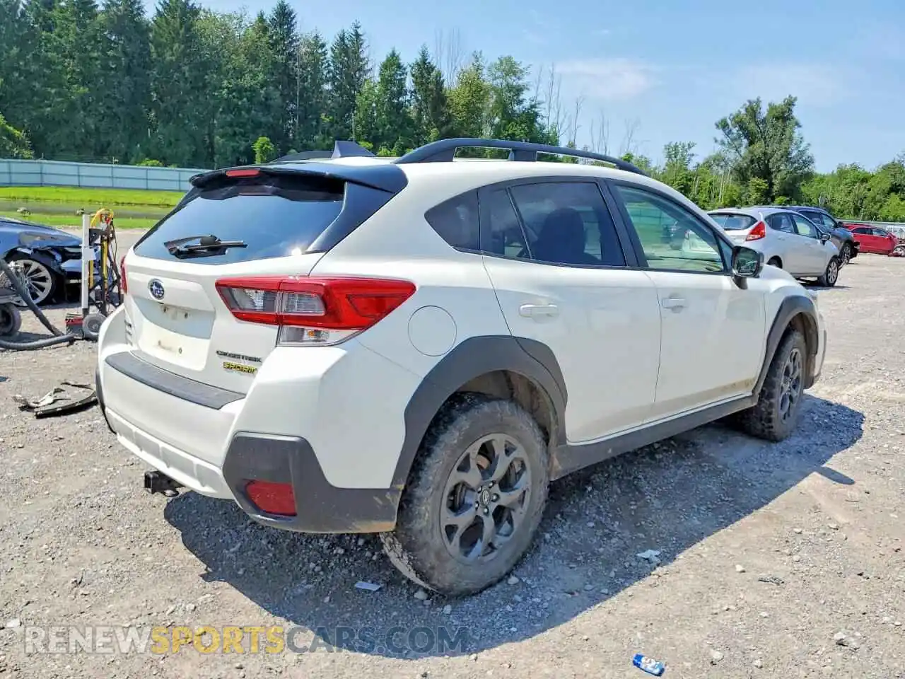 3 Фотография поврежденного автомобиля JF2GTHRC5PH320641 SUBARU CROSSTREK 2023