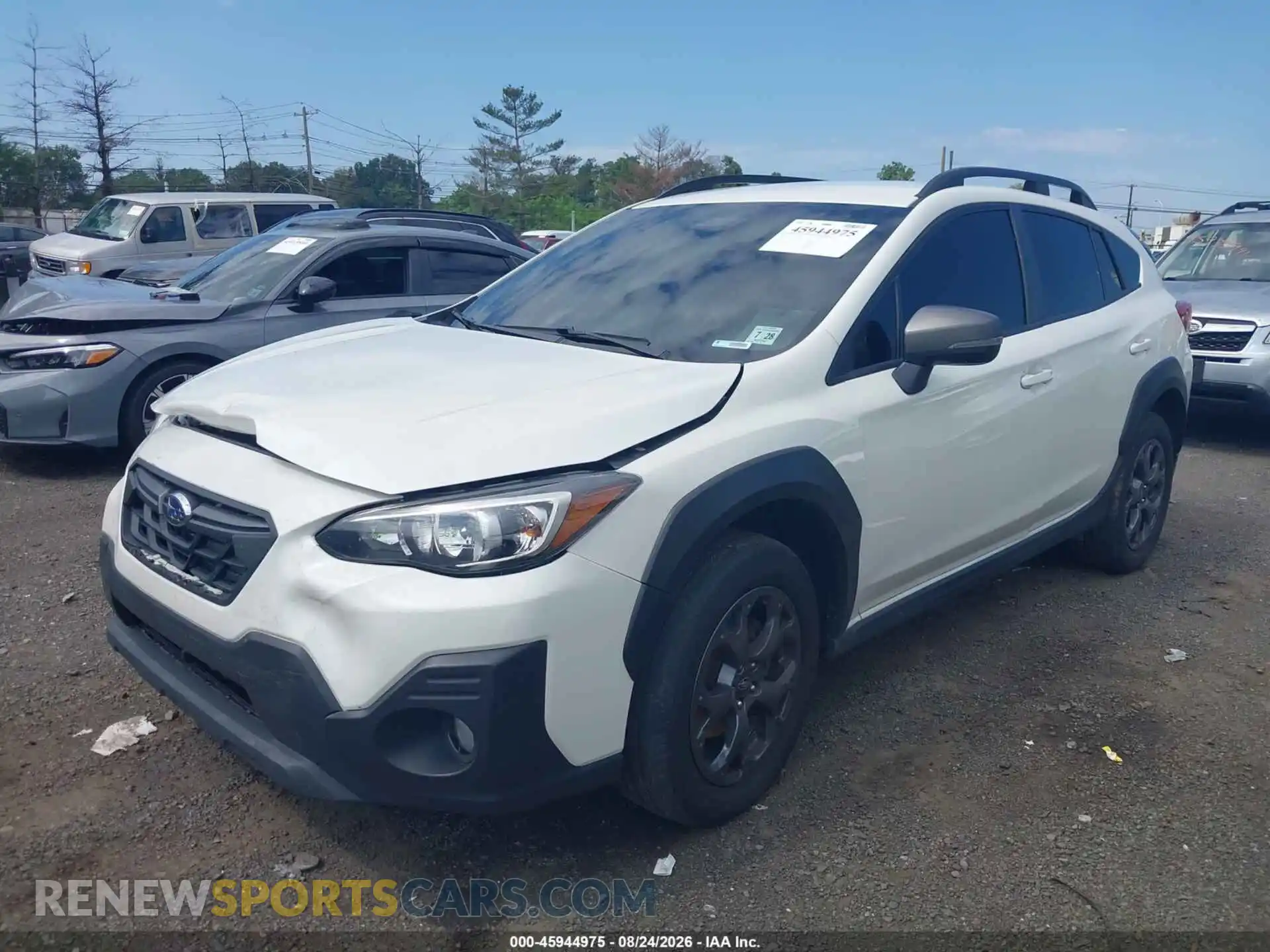 2 Фотография поврежденного автомобиля JF2GTHRCXPH327570 SUBARU CROSSTREK 2023