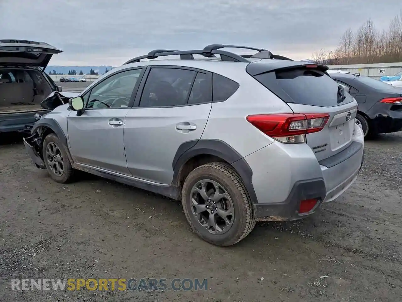 2 fotografías del automóvil dañado JF2GTHSCXPH324663 SUBARU CROSSTREK 2023