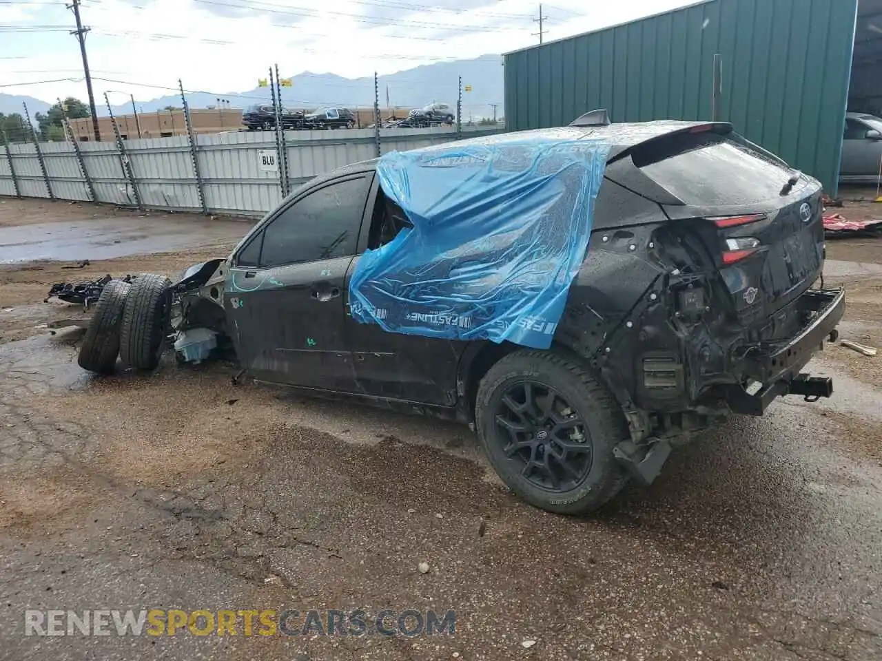 2 Photograph of a damaged car 4S4GUHT64R3811776 SUBARU CROSSTREK 2024