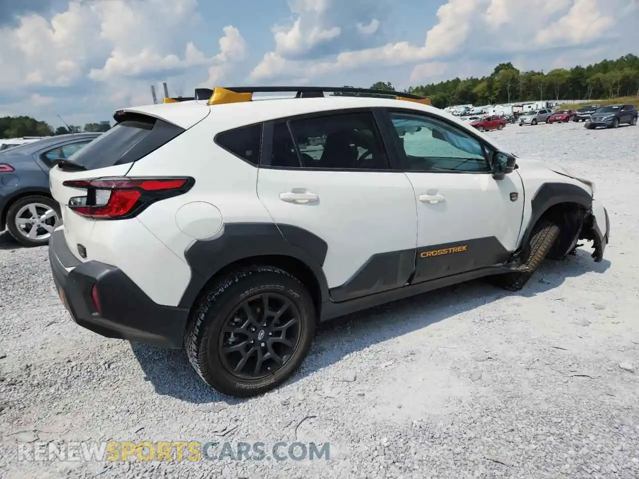 3 Photograph of a damaged car 4S4GUHT68R3757964 SUBARU CROSSTREK 2024